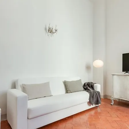 Apartment - Alfani White