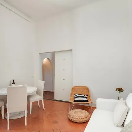 - Alfani White * Florence